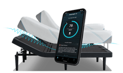 Adapt Split King mattress on an Ergo base with a smart phone